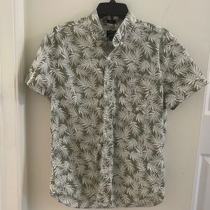J. Crew Factory Slim Fit Casual Short Sleeve Button Down